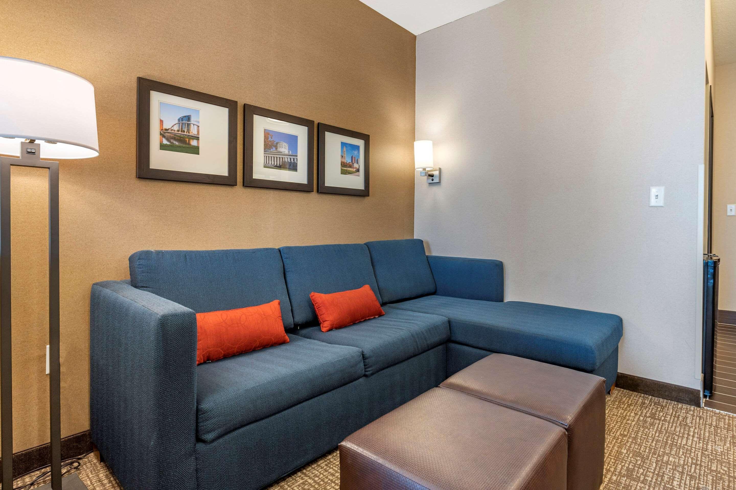 Comfort Suites Columbus Airport Экстерьер фото