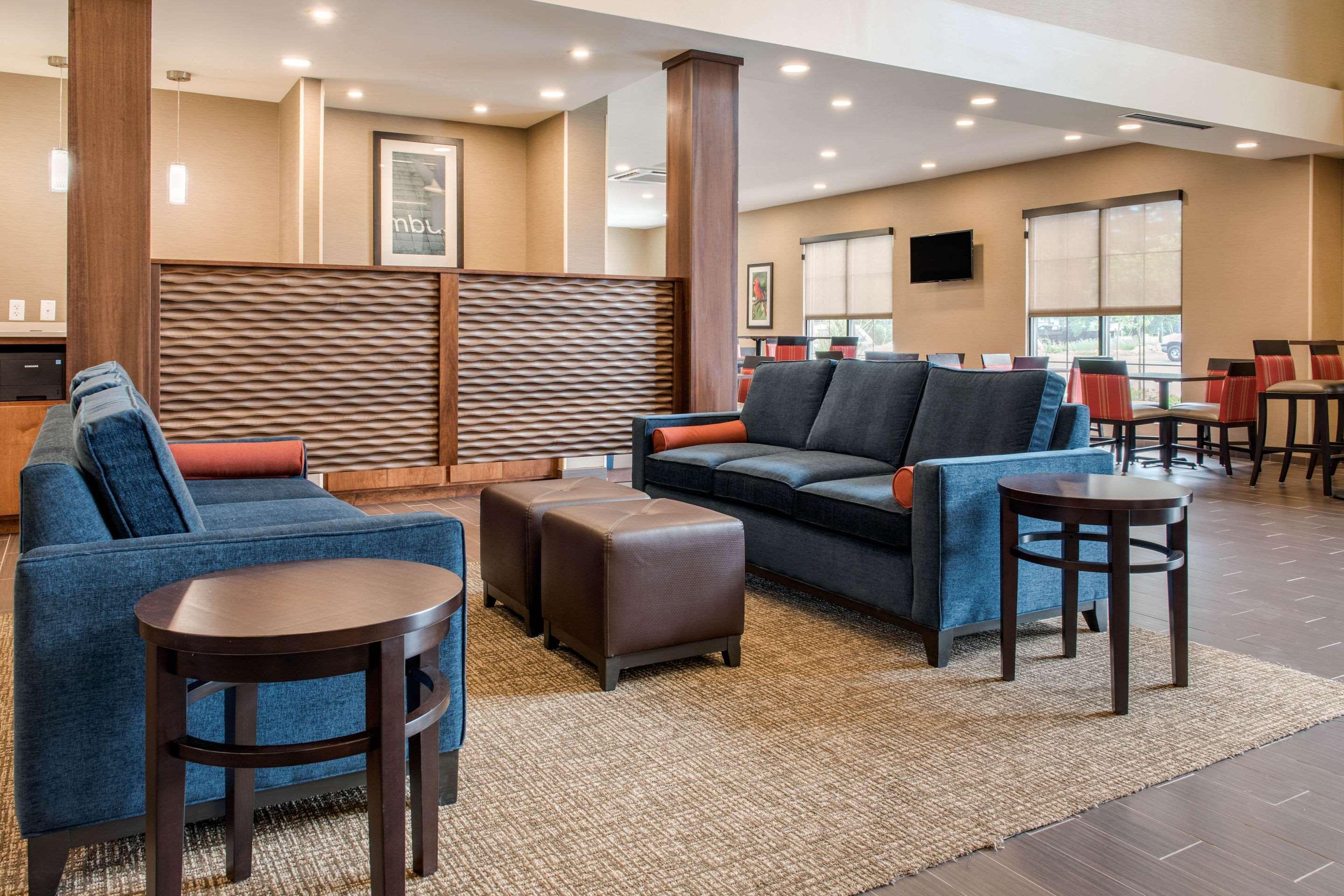 Comfort Suites Columbus Airport Экстерьер фото
